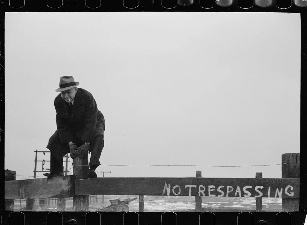Trespasser, Steritz, Illinois, 1939