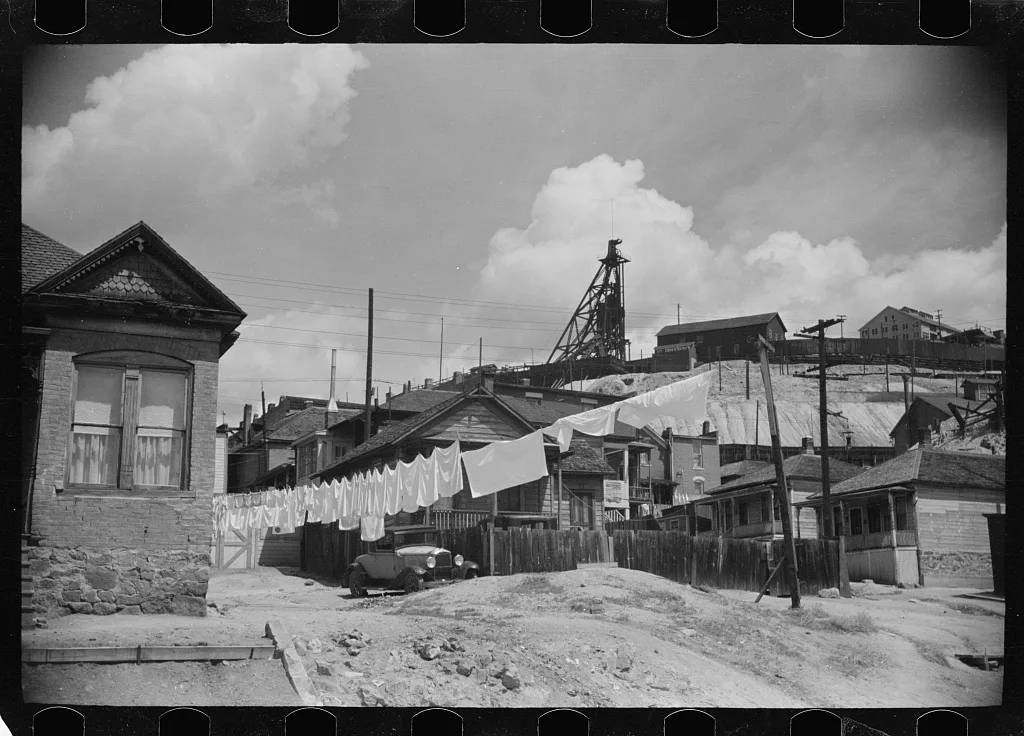 Copper miner's home, Butte, Montana, 1939