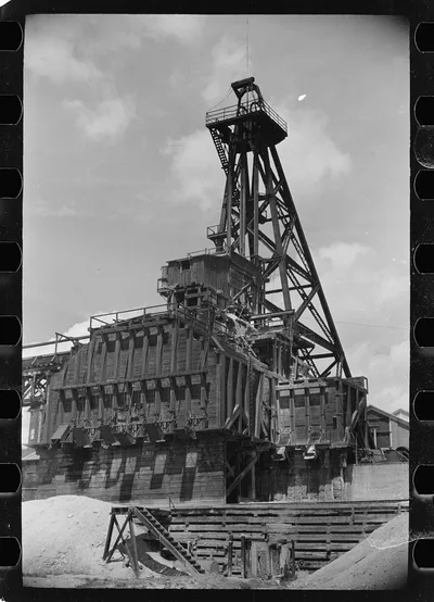 Hoist over copper mine, Butte, Montana, 1939