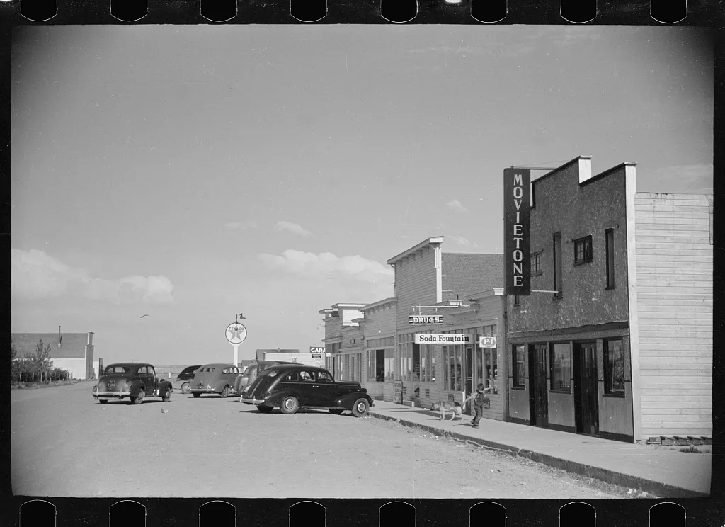 Main street, Fairfield, Montana, 1939