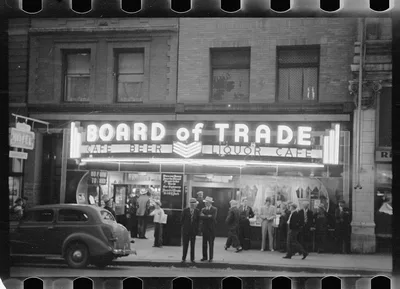 Bar and gambling house, Butte, Montana, 1939