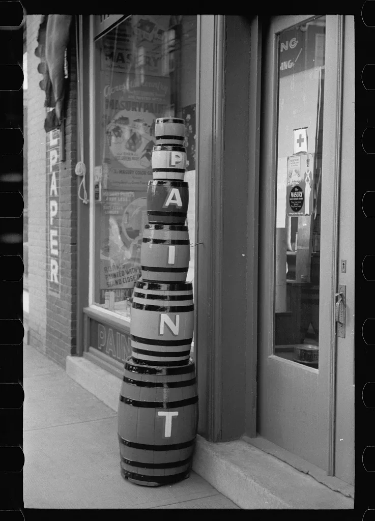 Paint store, Winchester, Virginia, 1940