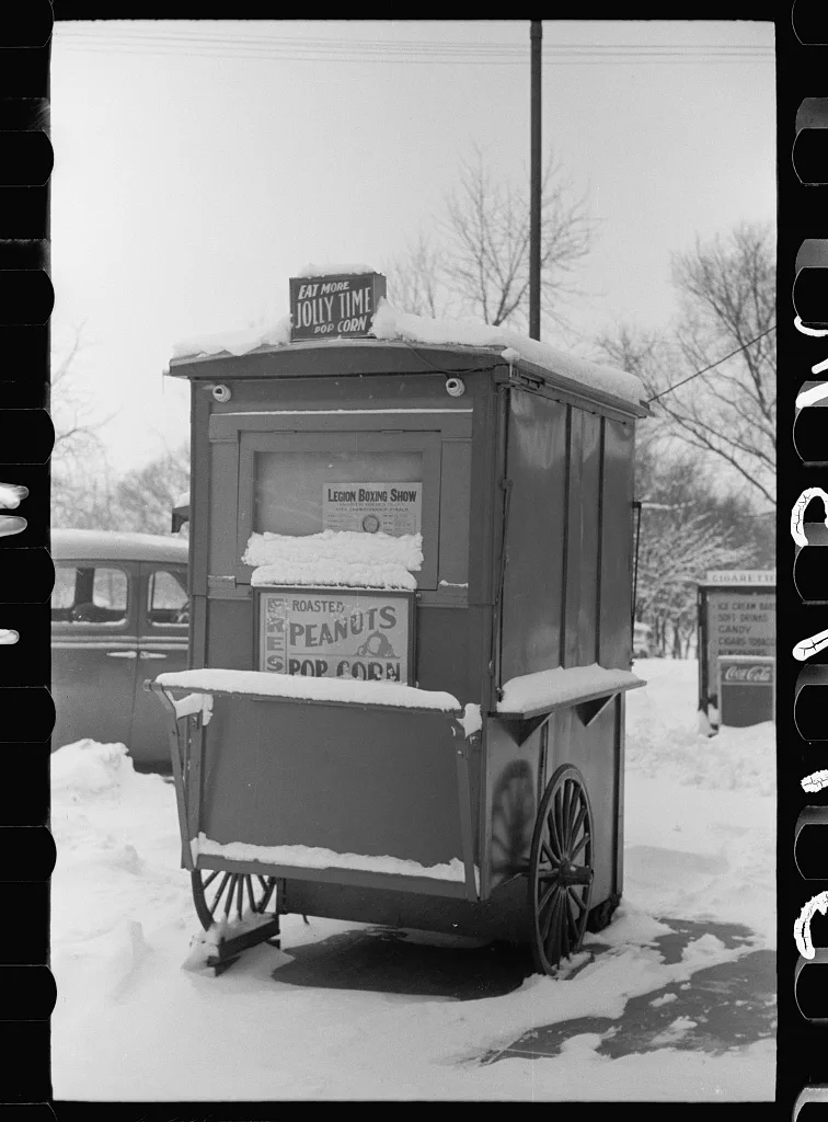 Popcorn stand, Chillicothe, Ohio, 1940