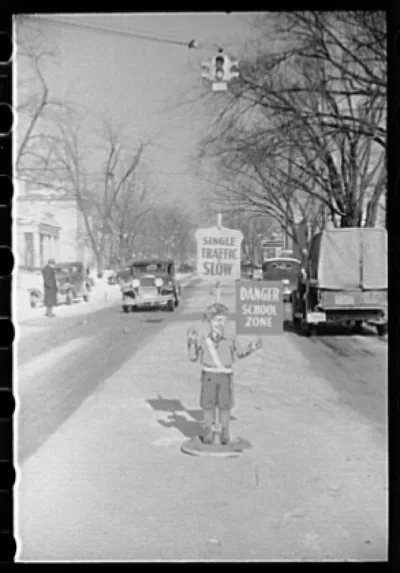 Highway marker for school zone, Chillicothe, Ohio, 1940