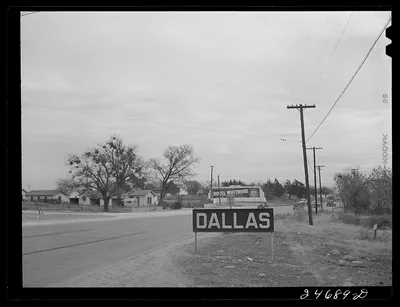 U.S. Highway 80, Texas, between Fort Worth and Dallas, 1942