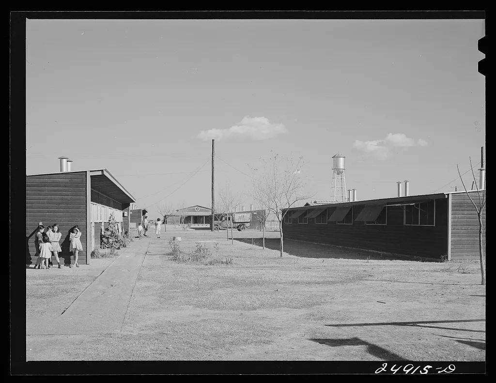 Robstown, Texas. FSA (Farm Security Administration) migratory workers…, 1942