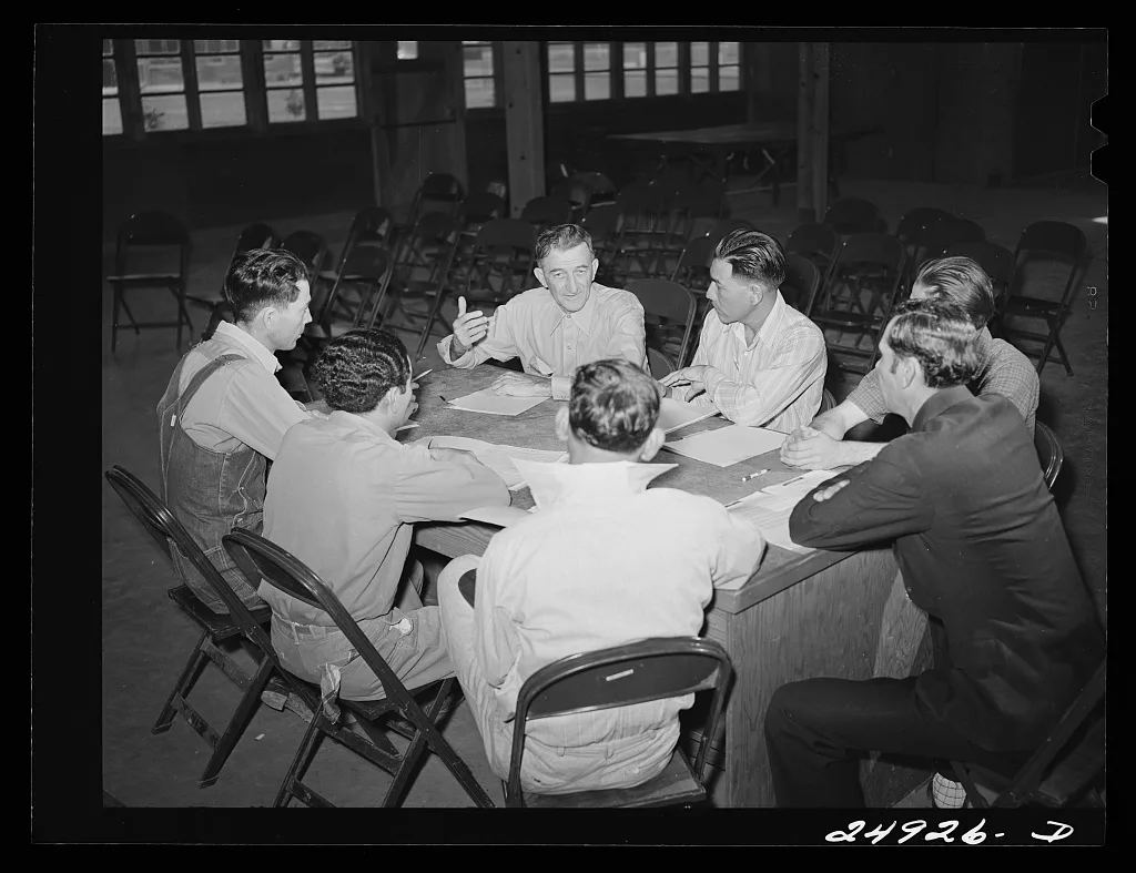 Sinton, Texas. FSA (Farm Security Administration) camp. Community…, 1942