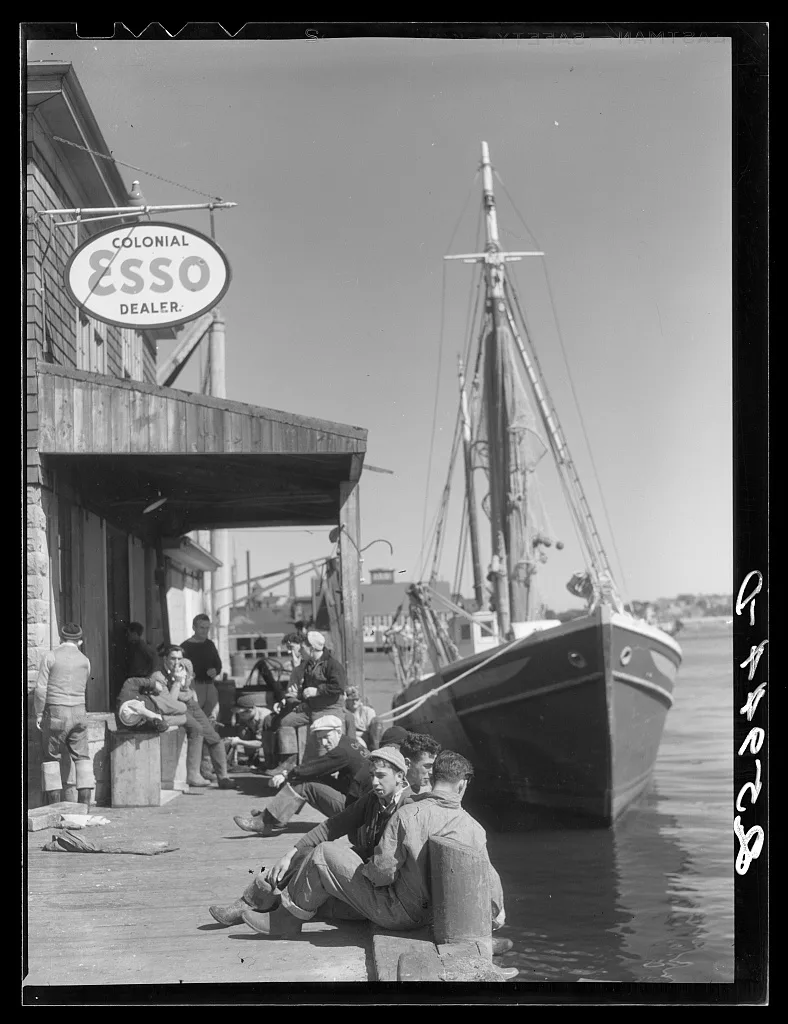 Fish cannery workers. Gloucester, Massachusetts, 1937