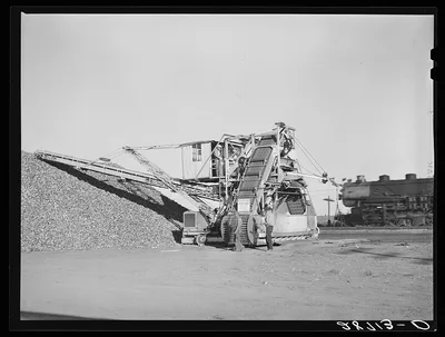 [Untitled photo, possibly related to: Machine for unloading sugar…, Colorado, 1939