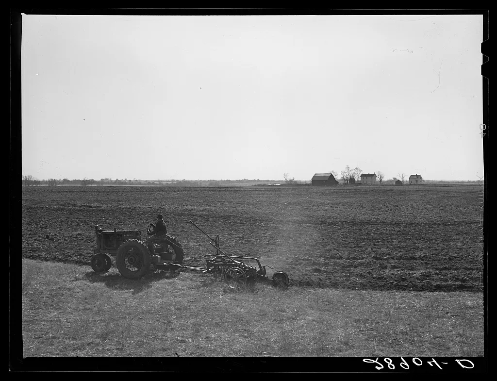 The Bois d'Arc cooperative supports twenty-one families on its 1885…, Missouri, 1939