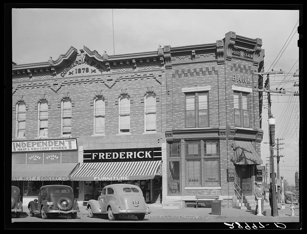 Bank. Grundy Center, Iowa, 1939