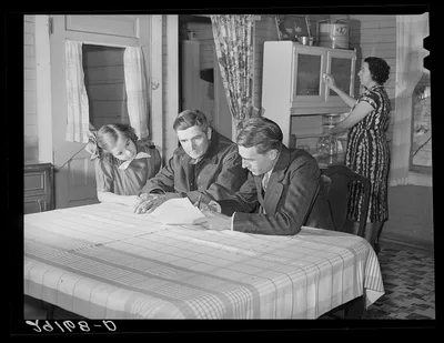 Conservation agent discusses soil problems with farmer. Greene…, Missouri, 1939