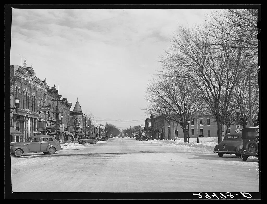Main street. Grundy Center, Iowa, 1940