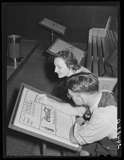 Keeping score. Bowling alley, Clinton, Indiana, 1940