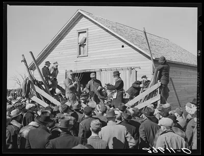 [Untitled photo, possibly related to: Farmers at auction. Zimmerman…, Nebraska, 1940