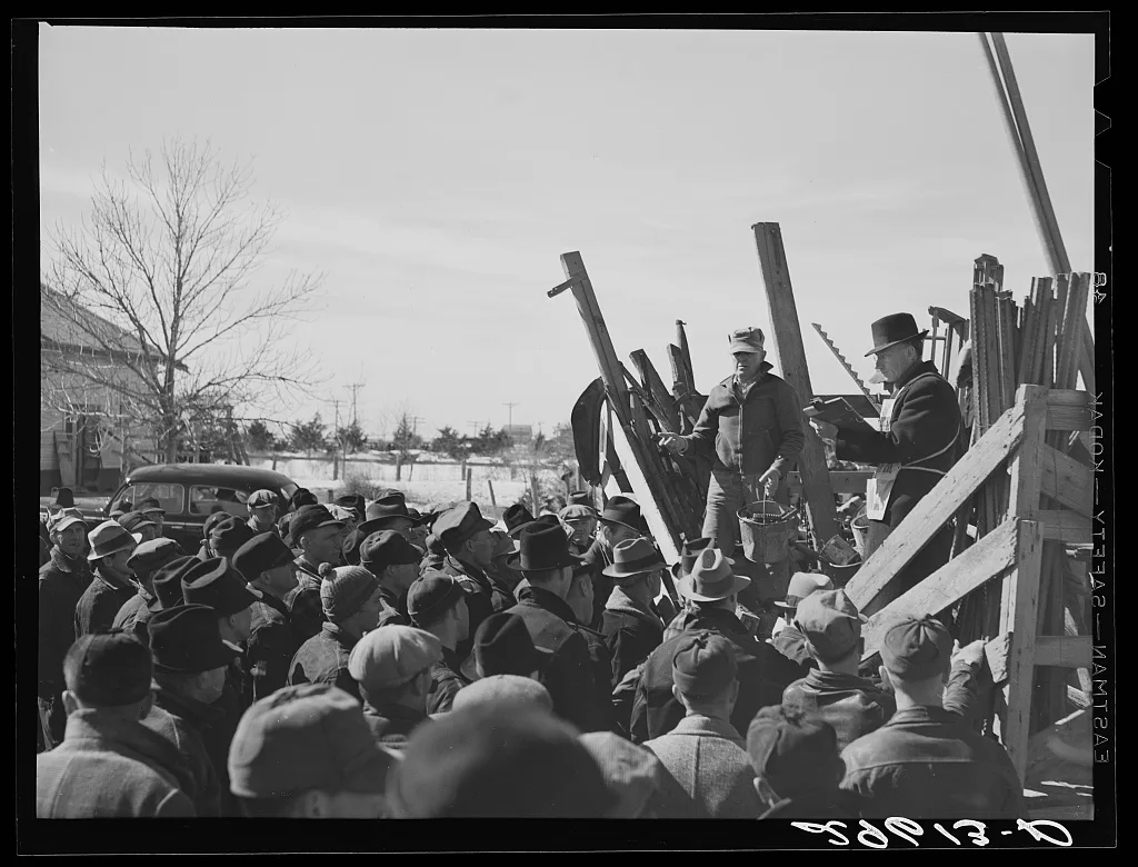 [Untitled photo, possibly related to: Auctioning farm equipment at…, Nebraska, 1940
