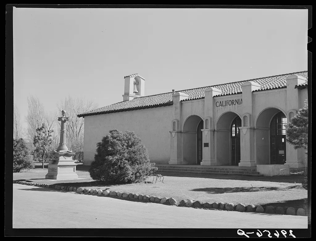 California building in park. Reno, Nevada, 1940