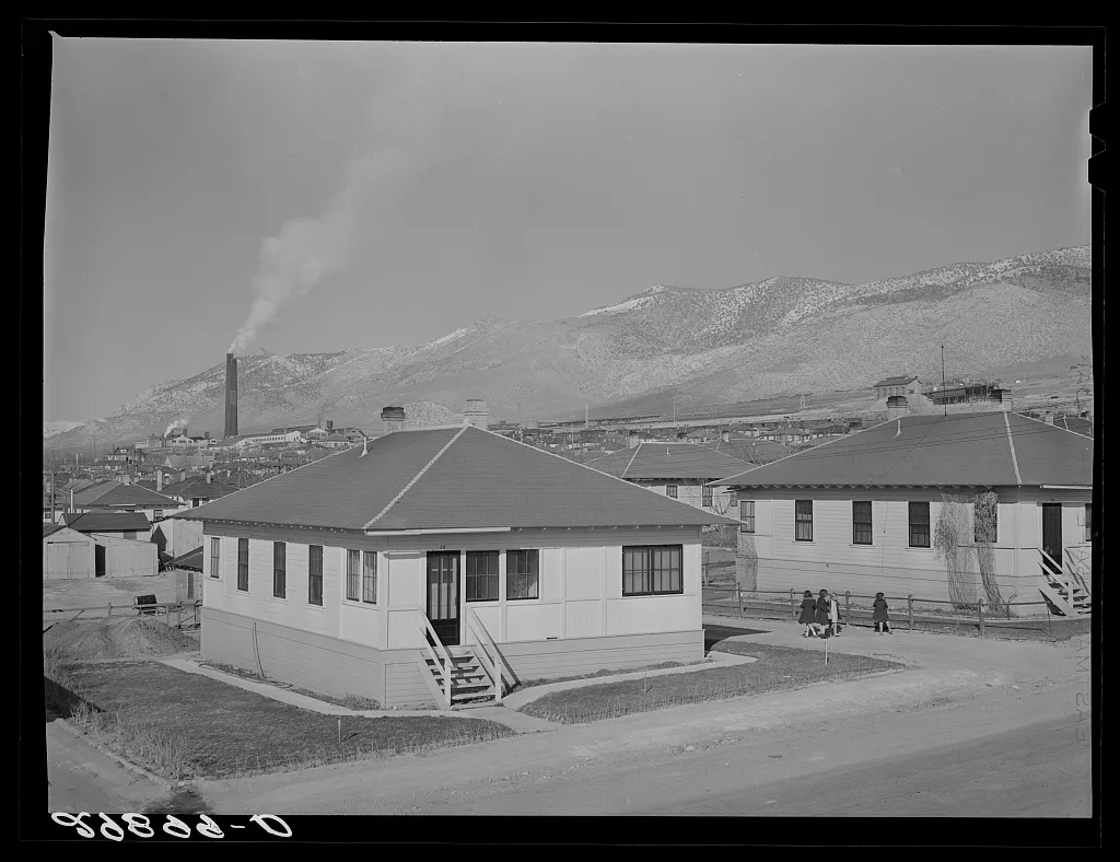 [Untitled photo, possibly related to: Ore from Ruth copper pit is…, Nevada, 1940